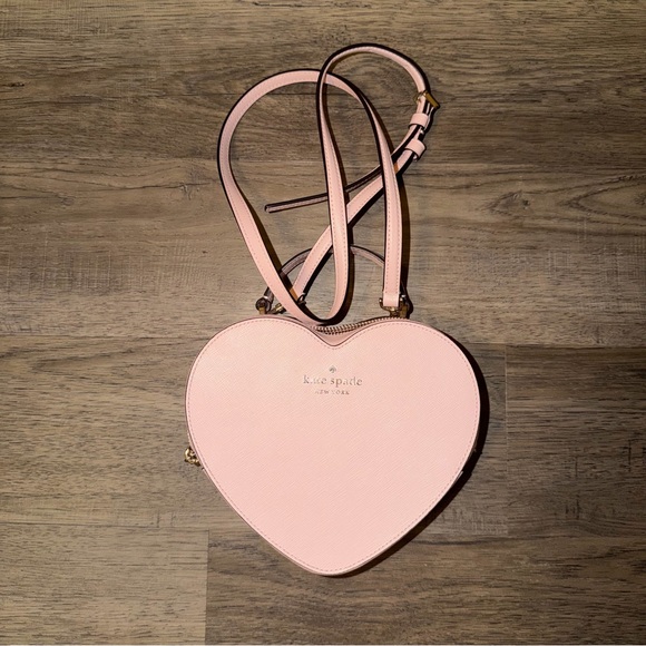 kate spade Handbags - Kate Spade Blush Heart Crossbody Bag